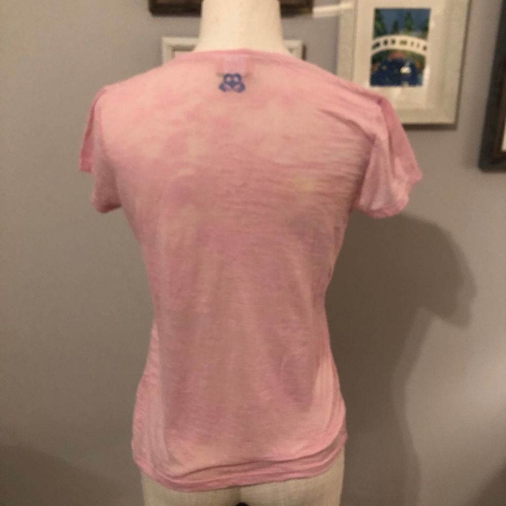 Peace Love Mom t-shirt - Picture 2 of 4